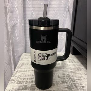 stanley 40oz tumbler